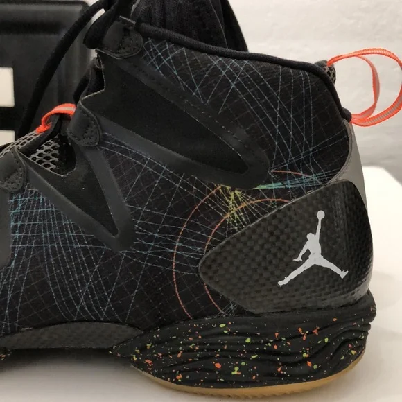 AIR JORDAN 28 CHRISTMAS BASKETBALL SNEAKERS MENS SIZE 9.5 - Picture 4 of 16